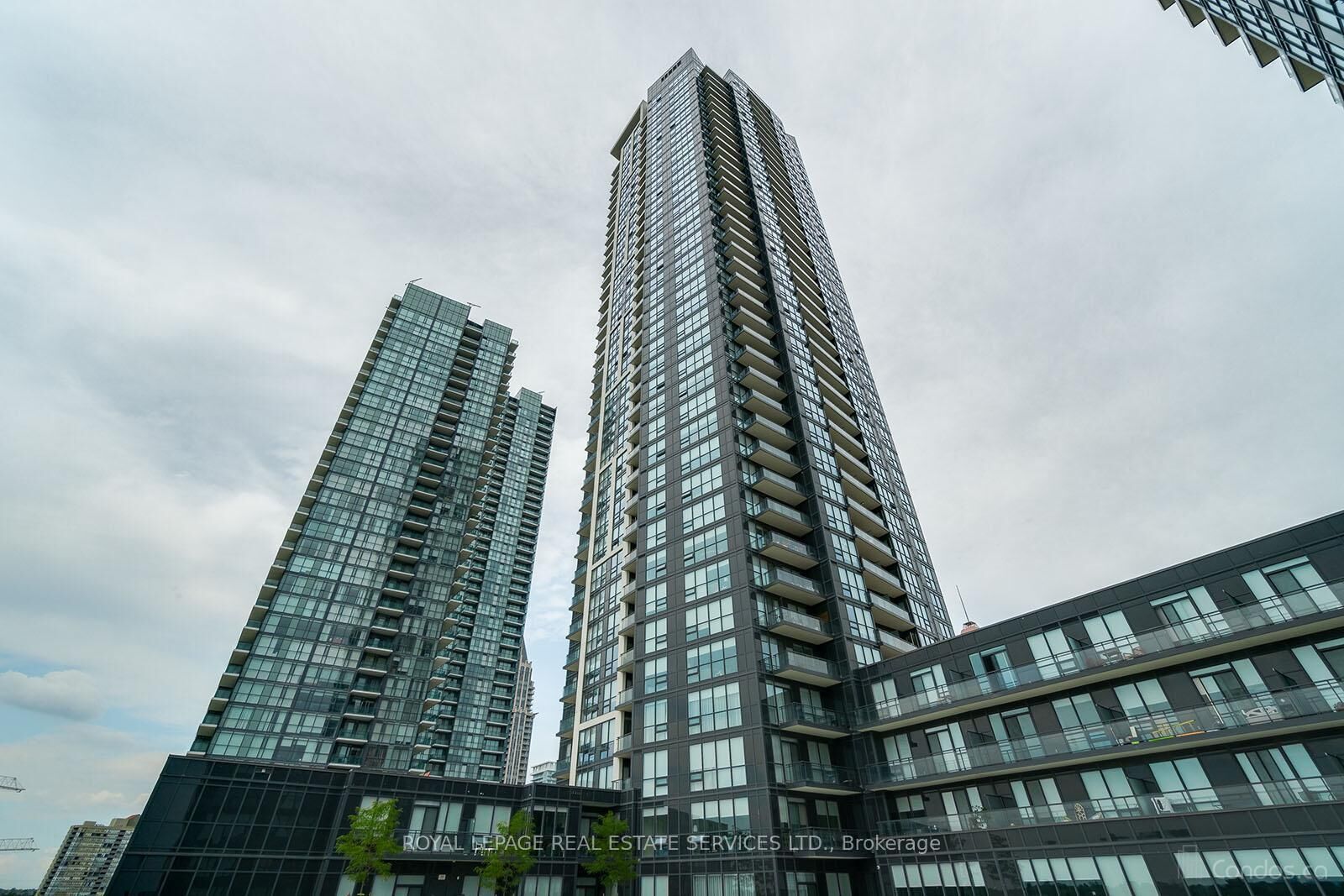 Property Photo:  4011 Brickstone Mews 3308  ON L5B 0G3 