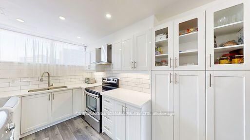 Property Photo: 4673 Jane Street 806 ON M3N 2L1