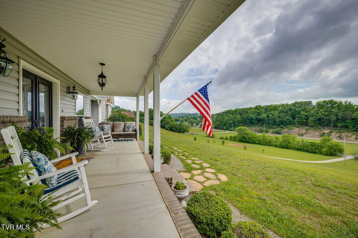 Property Photo:  1130 Elizabethton Highway  TN 37618 