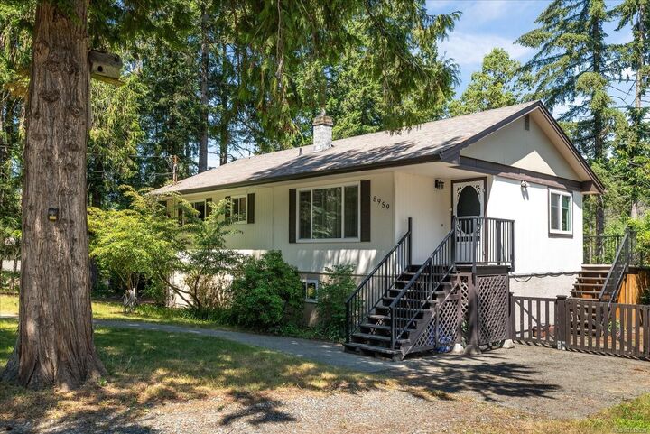 Property Photo: 8959 Chemainus Rd BC V0R 1K5
