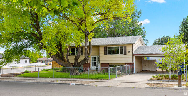 Property Photo: 6190 S Country Dr UT 84129