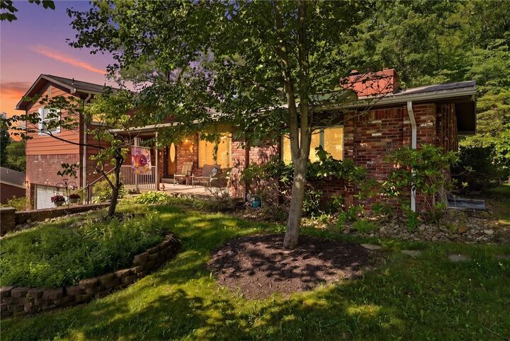 Property Photo: 107 Jeanine Ct. PA 15085
