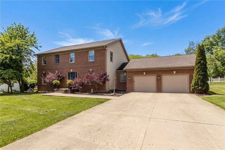 Property Photo: 7 Carriage Ln PA 16127