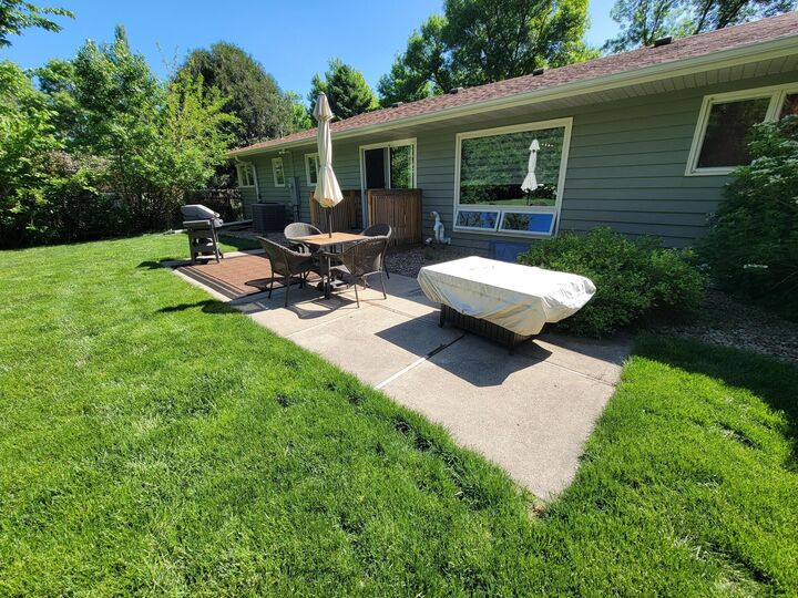 Property Photo:  1824 Eisenhower Circle  SD 57401 