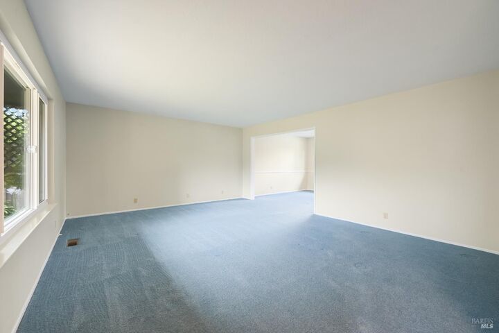 Property Photo:  717 Glenhill Court  CA 94947 