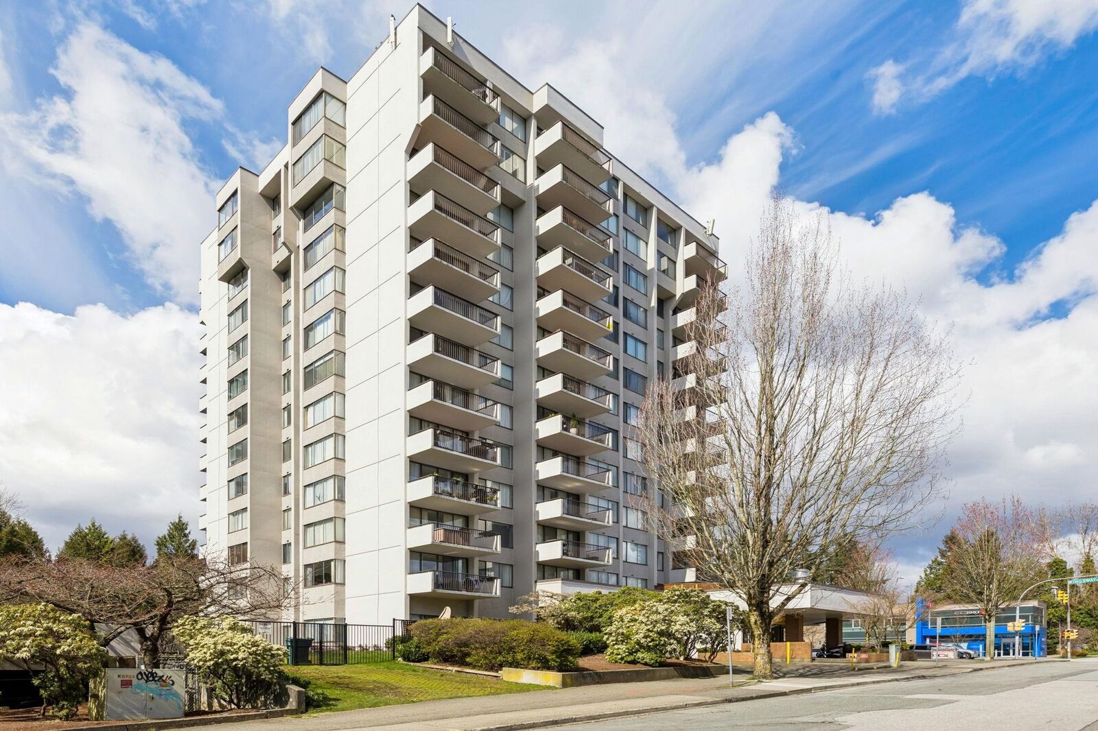 Property Photo:  7235 Salisbury Avenue 901  BC V5E 4E6 