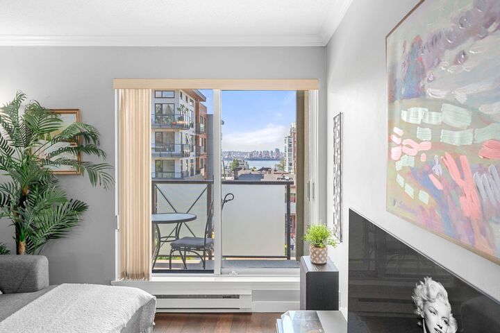 Property Photo:  140 E 4th Street 302  BC V7L 4R1 