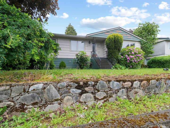 Property Photo: 4156 Castlewood Crescent BC V5G 2M2