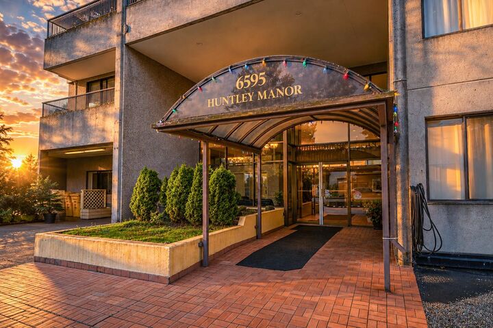 Property Photo: 6595 Willingdon Avenue 802 BC V5H 4E5