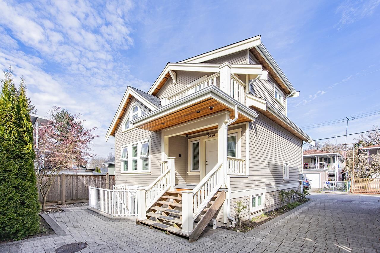 Property Photo: 5440 Rhodes Street BC V5R 3N9