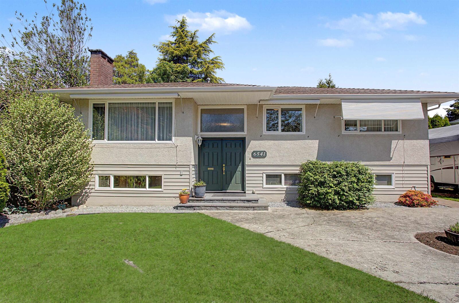 Property Photo: 6541 Grant Street BC V5B 2K9