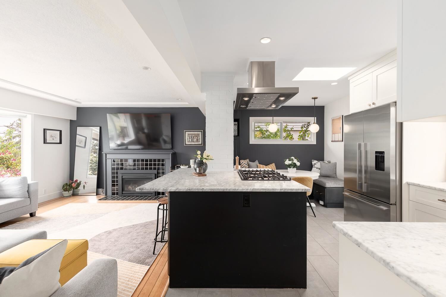 Property Photo: 513 Garrett Street BC V3L 3S5