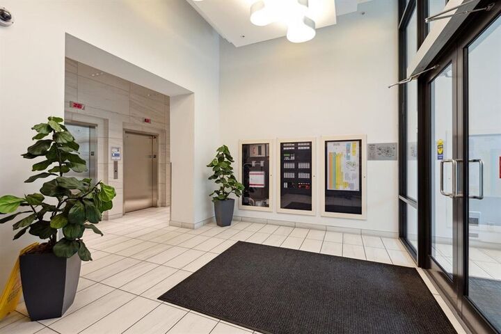 Property Photo: 5470 Ormidale Street 1805 BC V5R 0G6
