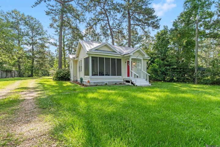 Property Photo: 26600 George White Rd LA 70744