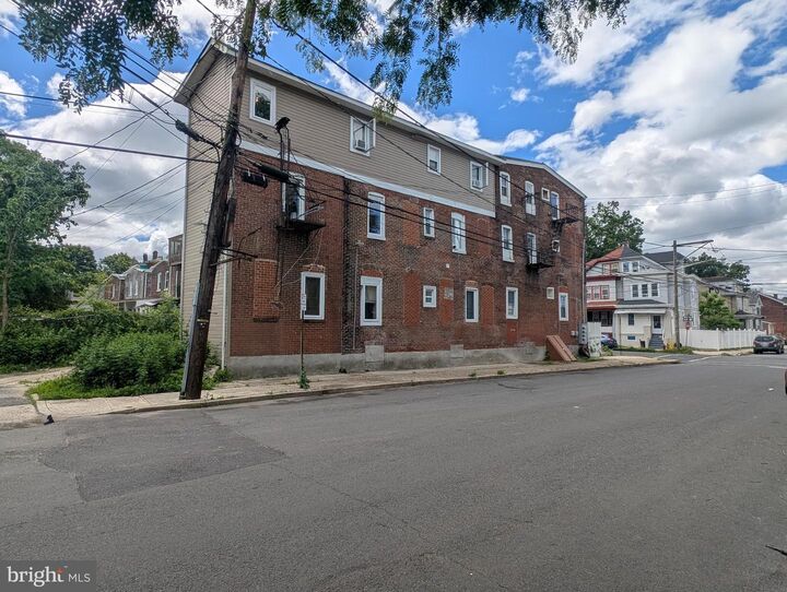 Property Photo:  560 Edgewood Avenue  NJ 08618 