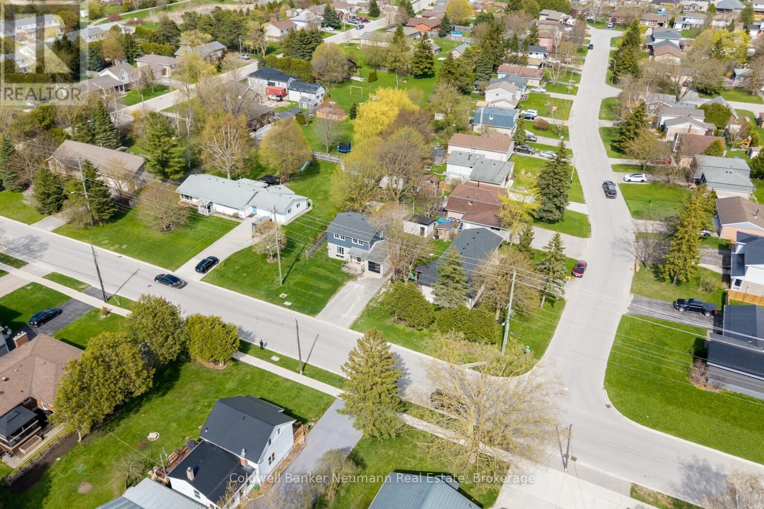 Property Photo:  311 Eliza Street  ON N0G 1A0 