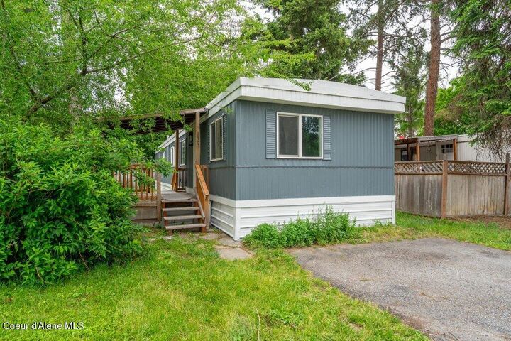 Property Photo:  139 W Cosgrove Rd  ID 83815 