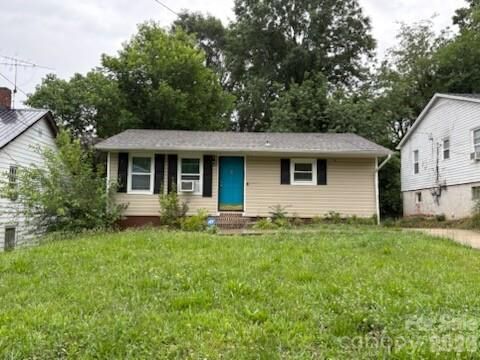Property Photo: 38 8th Avenue Drive SE NC 28602