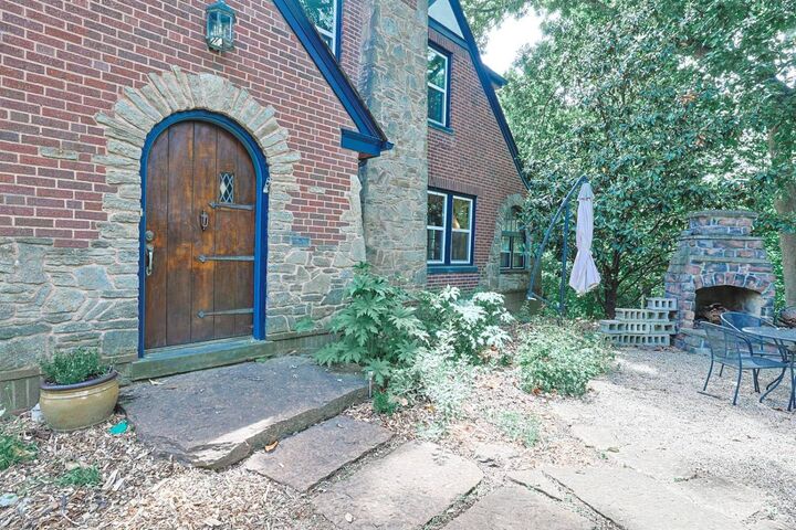 Property Photo: 1649 Robinson Circle OH 45223