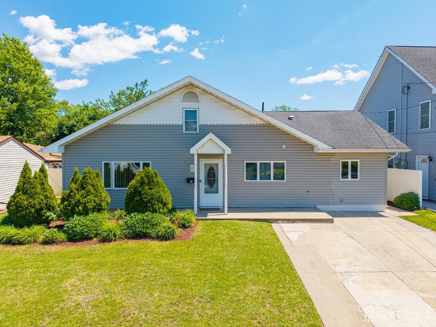 Property Photo: 24 Winthrop Road NJ 08817