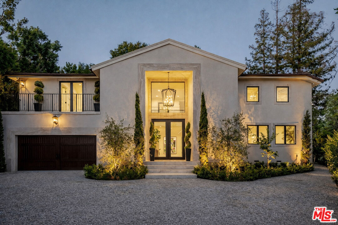 Property Photo: 1900 Bel Air Rd CA 90077
