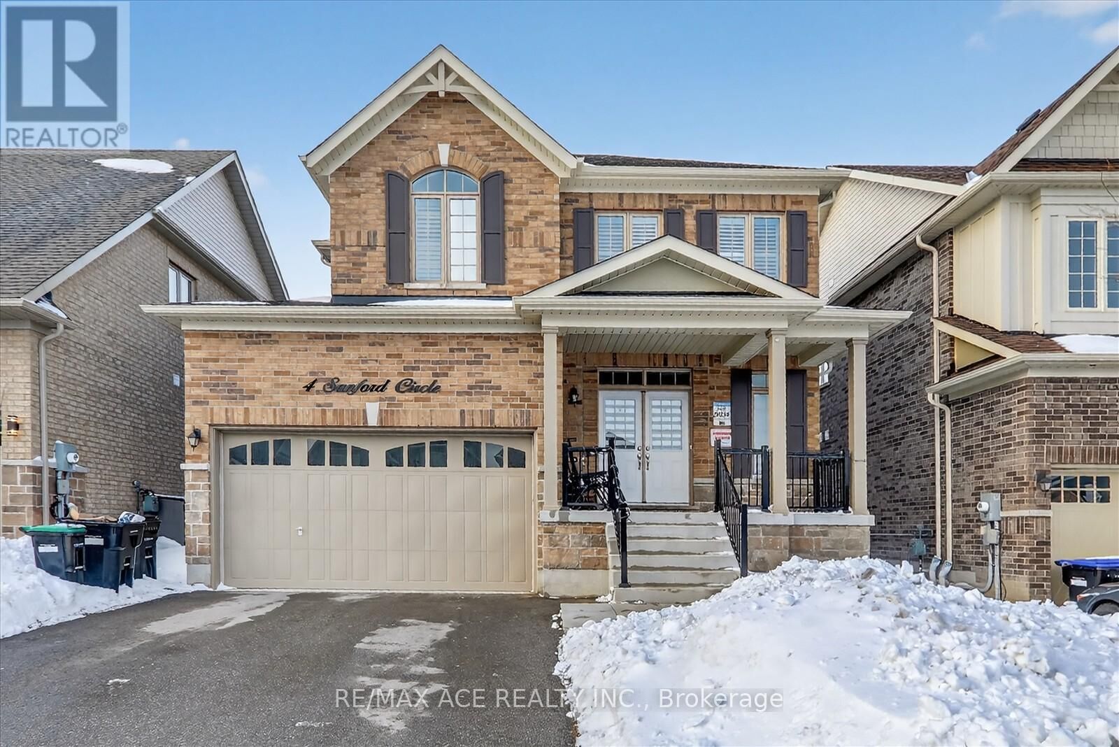 Property Photo: 4 Sanford Circle ON L9X 2A8