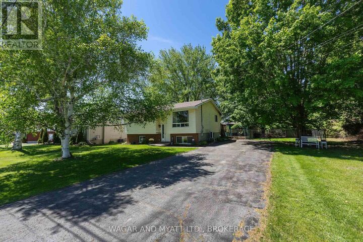 Property Photo:  39 Riverview Drive  ON K7R 3A1 