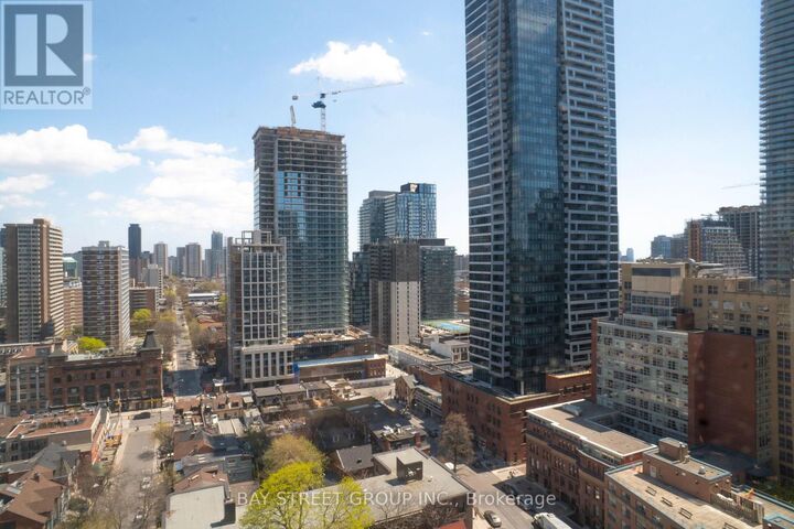 Property Photo: 44 St Joseph Street East 2006 ON M4Y 2W4