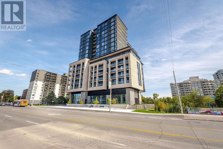 Property Photo: 86 Dundas Street East 1312 ON L5A 1W4