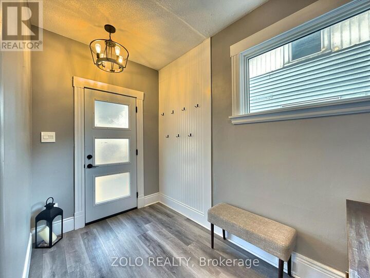 Property Photo:  9 Fourth Avenue  ON N5R 4G8 