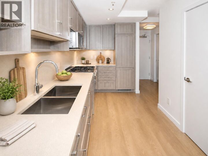 Property Photo: 5665 Boundary Road 3104 BC V5R 0E4