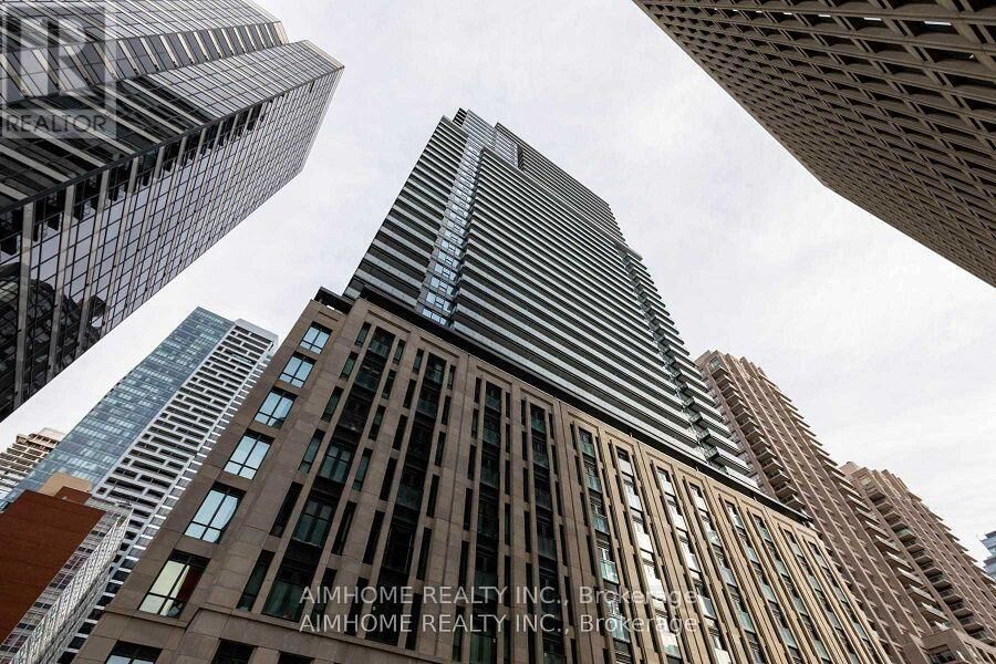 Property Photo: 955 Bay Street 3501 ON M5S 2A2