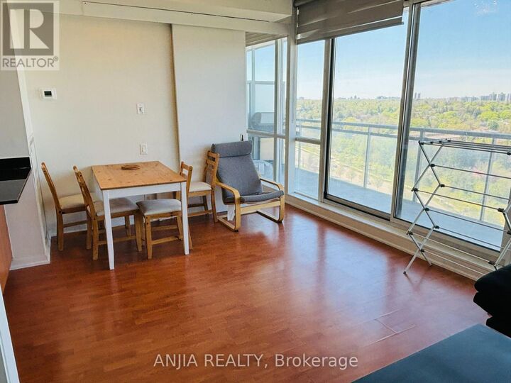 Property Photo: 30 Canterbury Place 1601 ON M2N 0B9