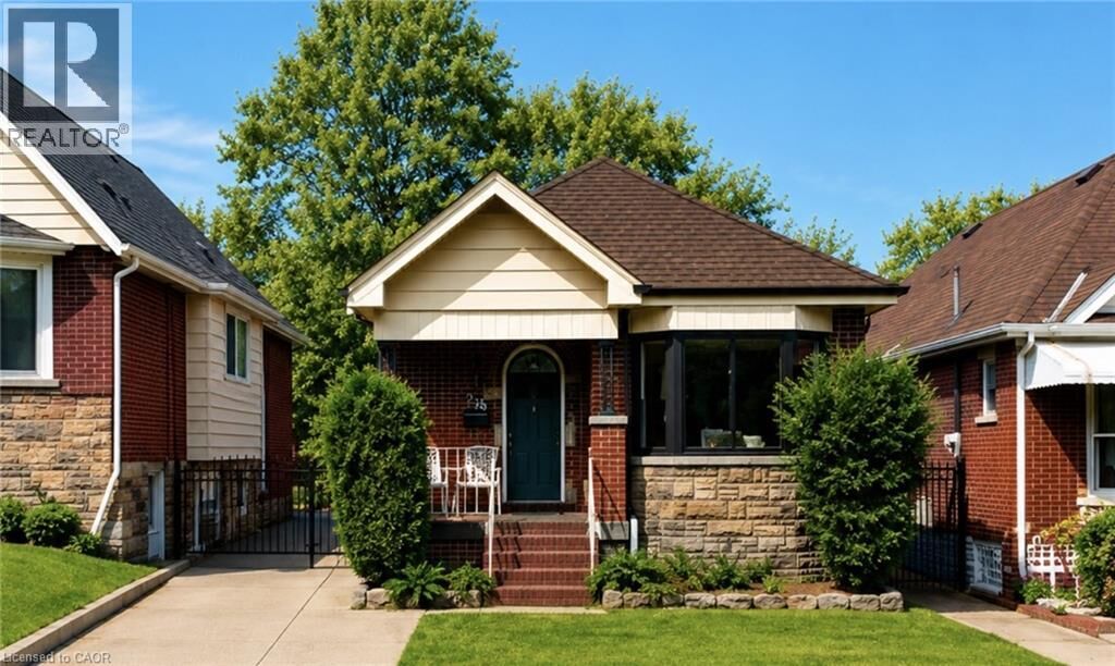 Property Photo: 278 Huxley Avenue South ON L8K 2R4