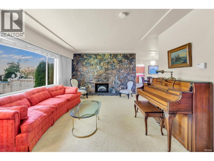 Property Photo:  9451 Chapmond Crescent  BC V7E 1M6 
