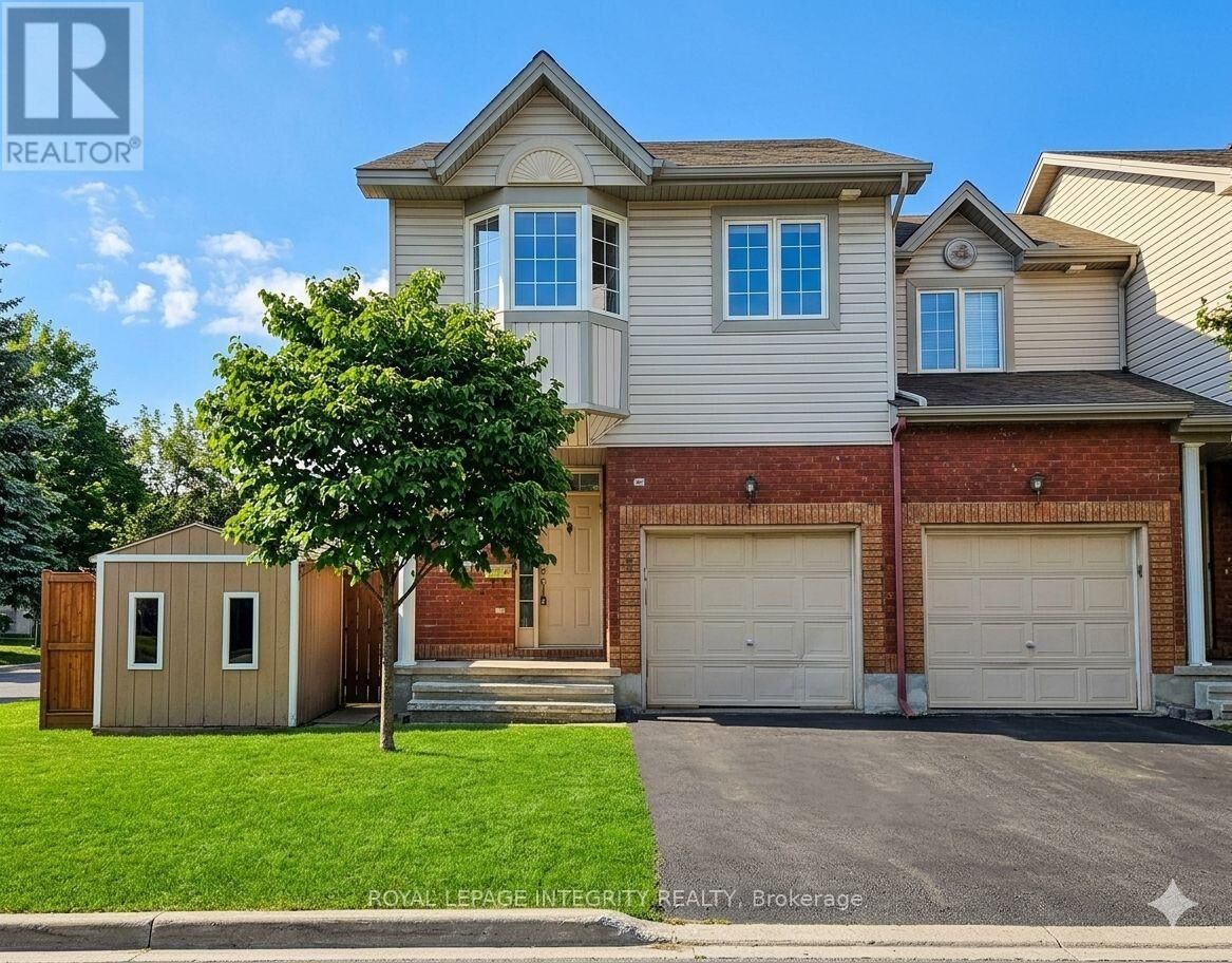 Property Photo: 211 Station Boulevard 2 ON K1G 6P1