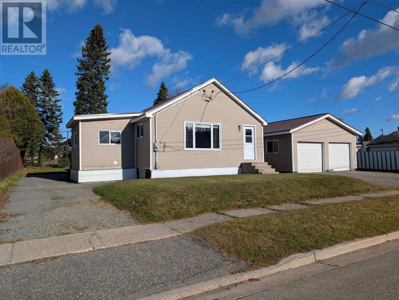 Property Photo:  21 Joliet St  ON P0S 1K0 
