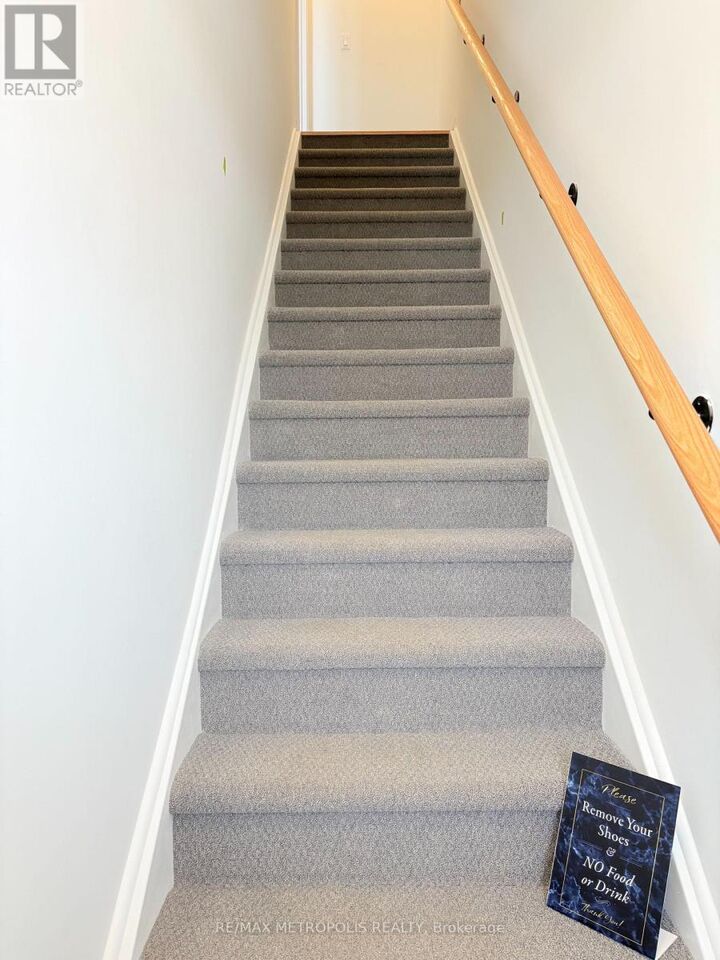 Property Photo: 4320 Ebenezer Road 3 ON L6P 2S3