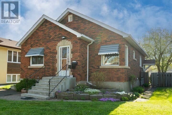 Property Photo:  834 Syndicate Ave N  ON P7C 3X5 