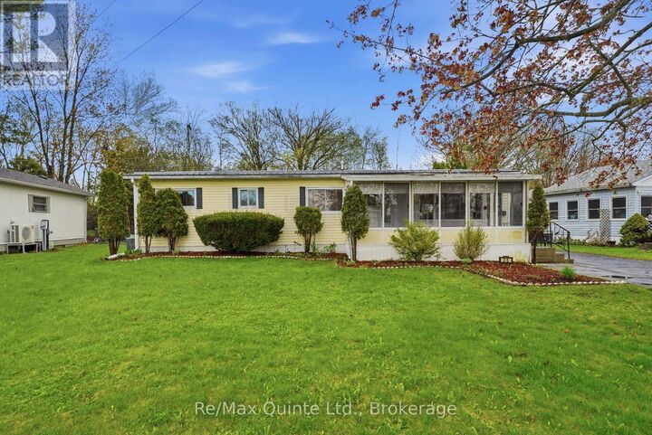 Property Photo:  26 Linden Boulevard  ON K8N 5W9 