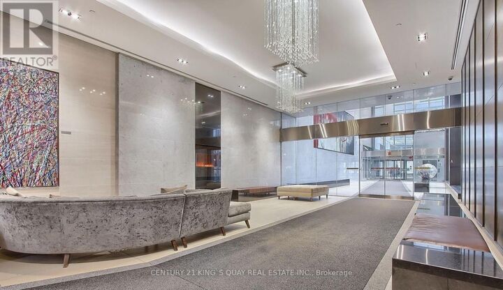 Property Photo: 386 Yonge Street 5610 ON M5B 0A5