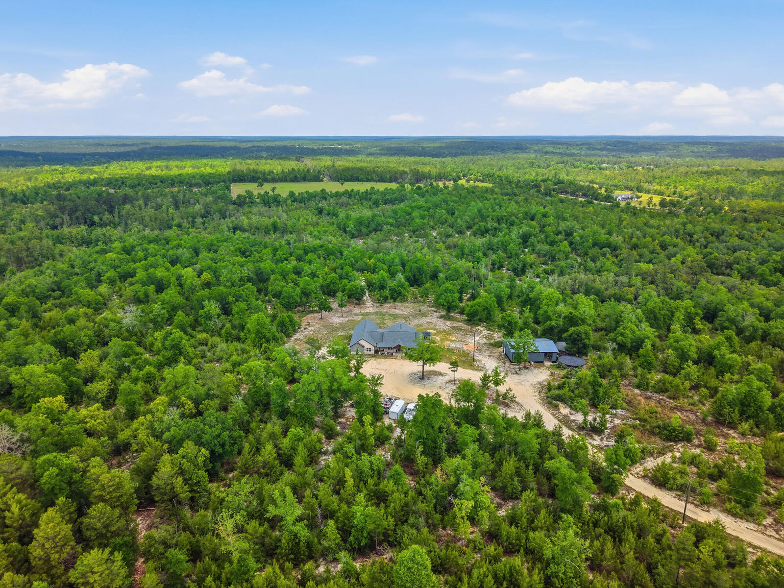 Property Photo: 5450 Highway 393 FL 32539