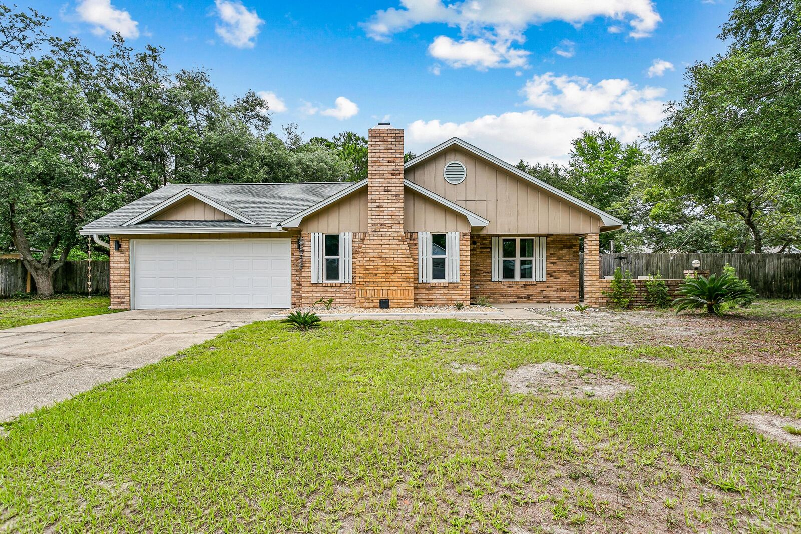 Property Photo:  2182 Calle De Cantabria  FL 32566 