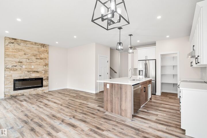 Property Photo:  5121 53A Avenue  AB T0G 1L0 