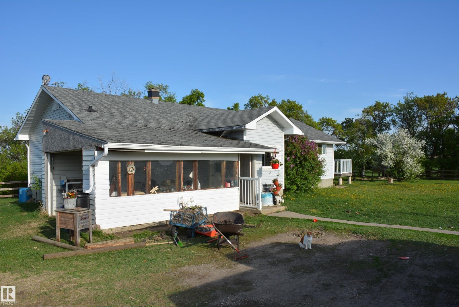 Property Photo:  59032 Rge Rd 40  AB T0G 1R1 