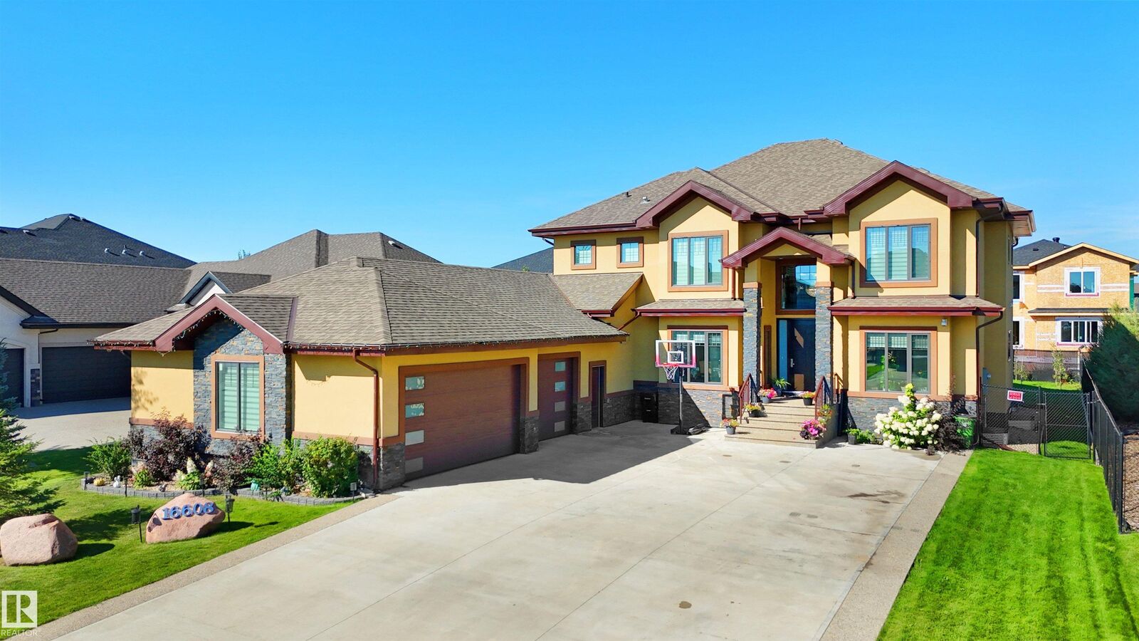 Property Photo:  16608 9 Street NE  AB T5Y 0P6 
