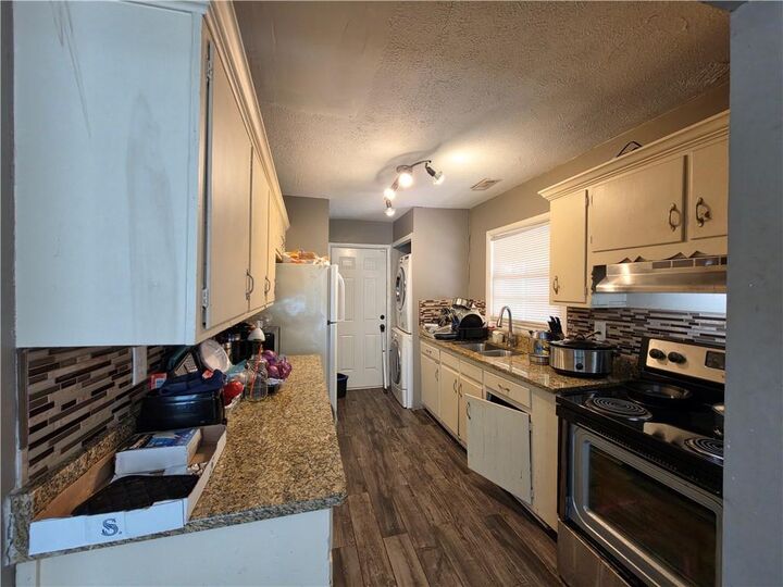 Property Photo:  846 Haven Street SE  GA 30315 
