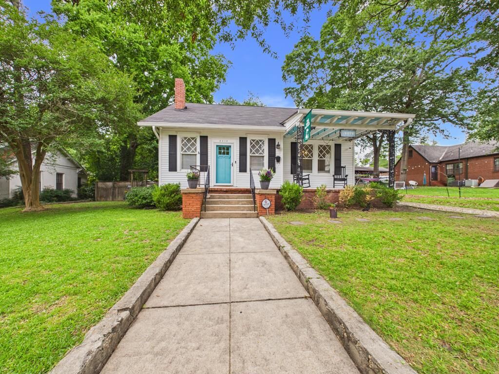 Property Photo:  2413 18th Avenue  GA 31901 