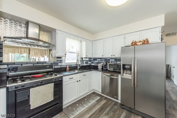 Property Photo:  11 Hansen St  NJ 07644 