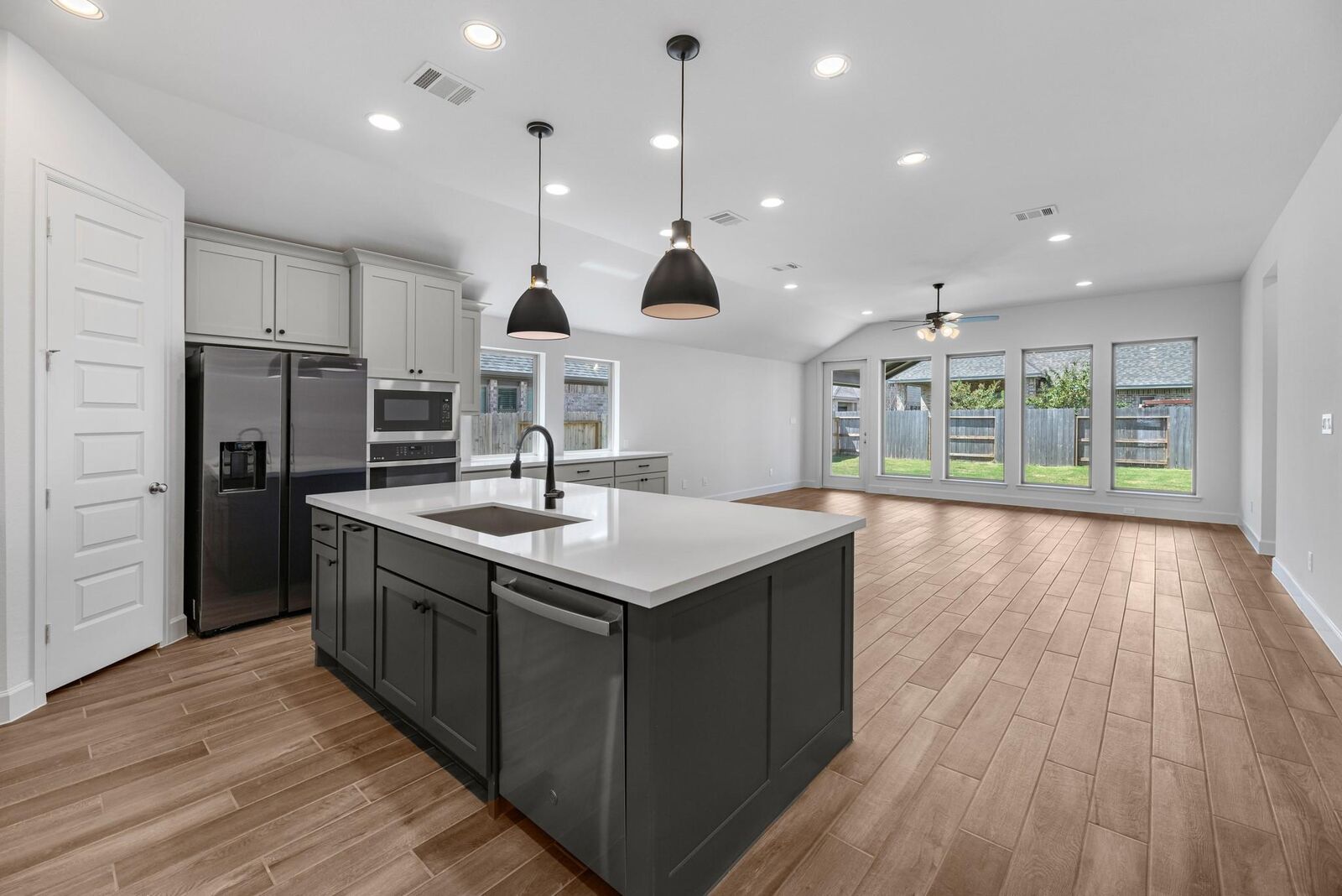 Property Photo:  30039 Gold Finch Place  TX 77441 